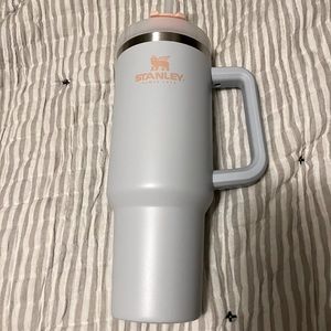 Stanley adventure tumbler in cloud BN